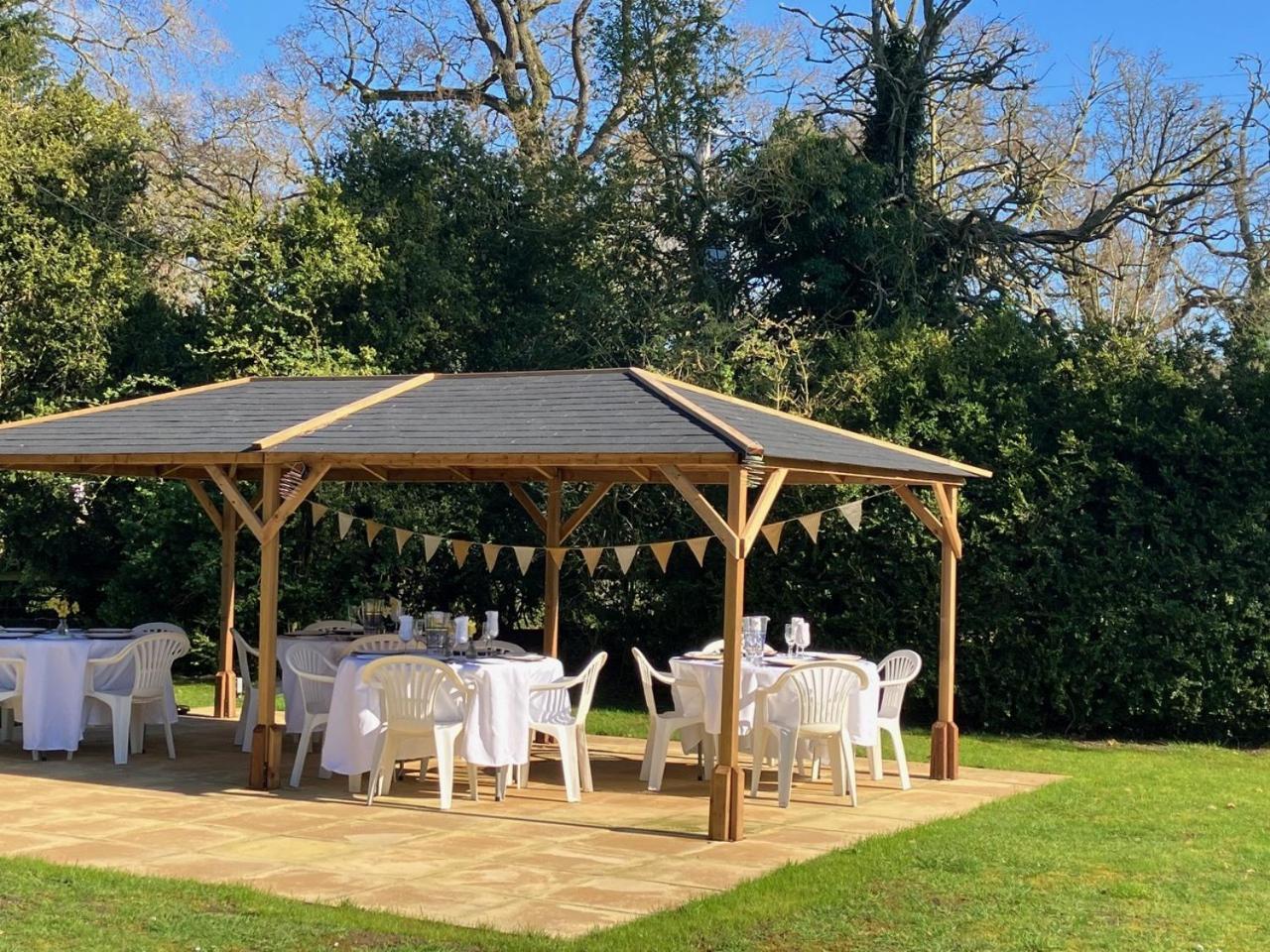 セットフォード Grange Farm Bed & Breakfast エクステリア 写真