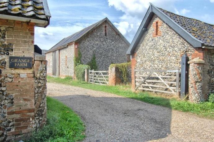 セットフォード Grange Farm Bed & Breakfast エクステリア 写真